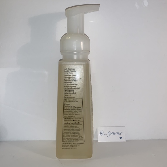 Fresh Pineapple 🍍 Gentle Foaming Anti-bacterial Hand Soap - Picture 2 of 5